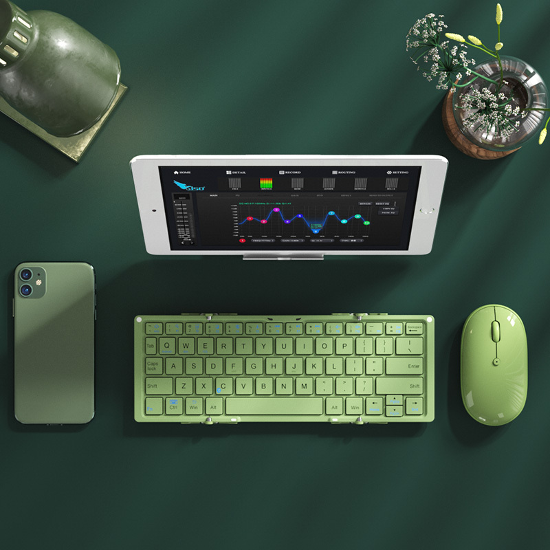 Three-folding Bluetooth Keyboard Tablet Dedicated To Connect To Mobile Phone - Image 10